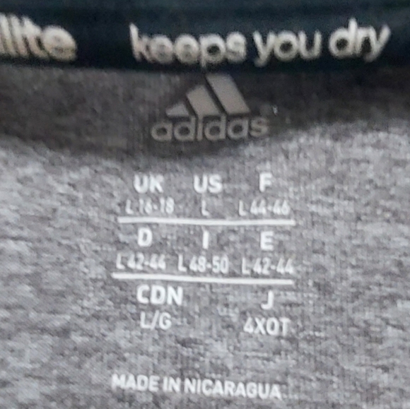 Adidas preformace t-shirt - Picture 2 of 2
